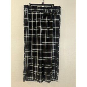 Torrid Wide Leg Studio Crepe High Rise Pant Delilah  Plaid Deep Black 20 Short